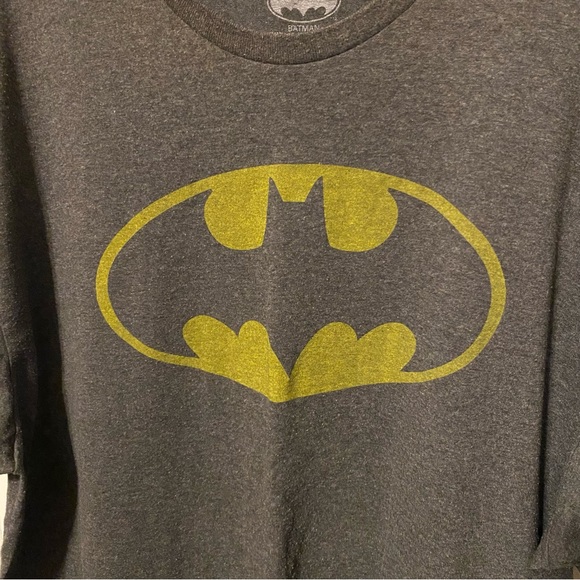 Batman Logo Tee - Picture 2 of 4